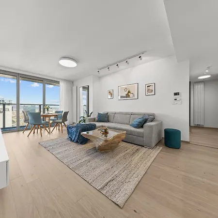 30th Floor - View From The Heart Of Eurovea Братислава