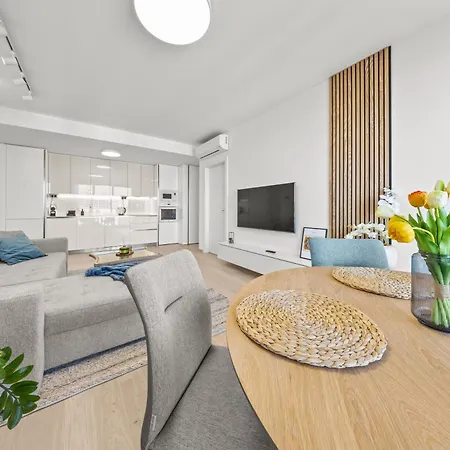 30th Floor - View From The Heart Of Eurovea Апартаменти Братислава