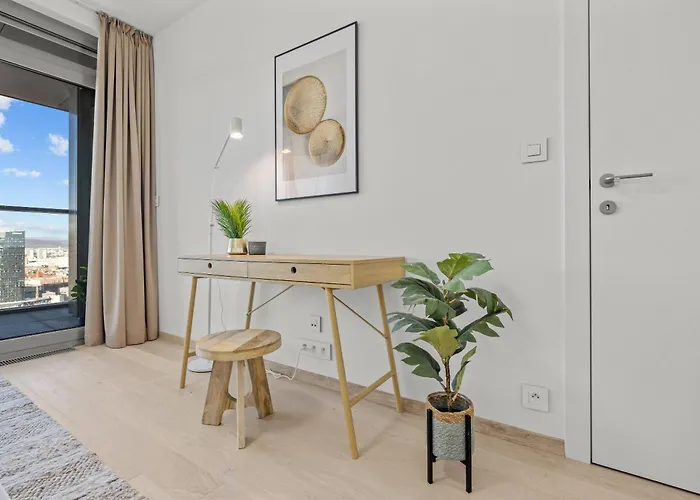 30th Floor - View From The Heart Of Eurovea Apartament *