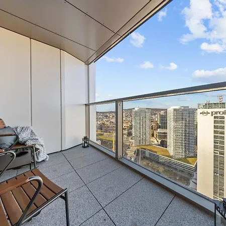 30th Floor - View From The Heart Of Eurovea Apartmán