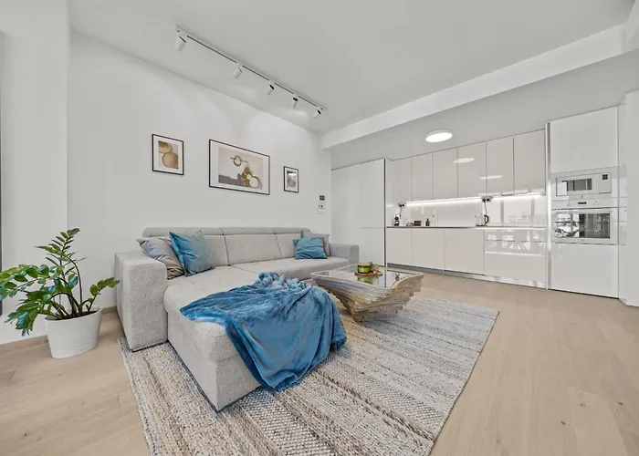 Apartment 30th Floor - View From The Heart Of Eurovea